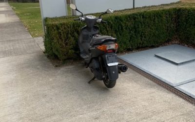SCOOTER ABANDONNÉ
