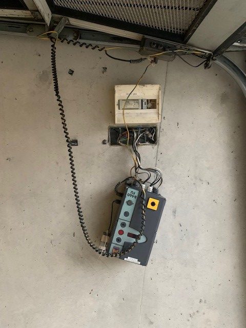 PANNE DU MOTEUR DE LA PORTE DU GARAGE